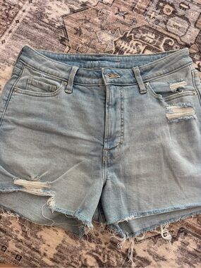 Curvy High-Waisted OG Jean Cut-Off
Shorts